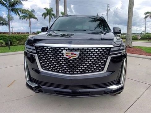 Certified 2021 Cadillac Escalade Premium Luxury image 4