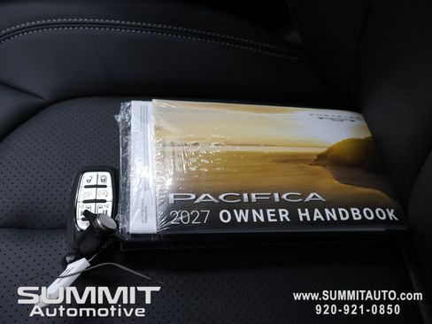 New 2027 Chrysler Pacifica Select AWD/4WD image 68