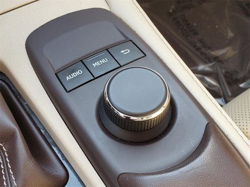 Used 2018 Lexus ES 350 w/ Premier Package image 30