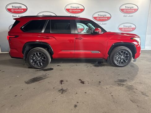 Used 2025 Toyota Sequoia Platinum AWD/4WD image 5