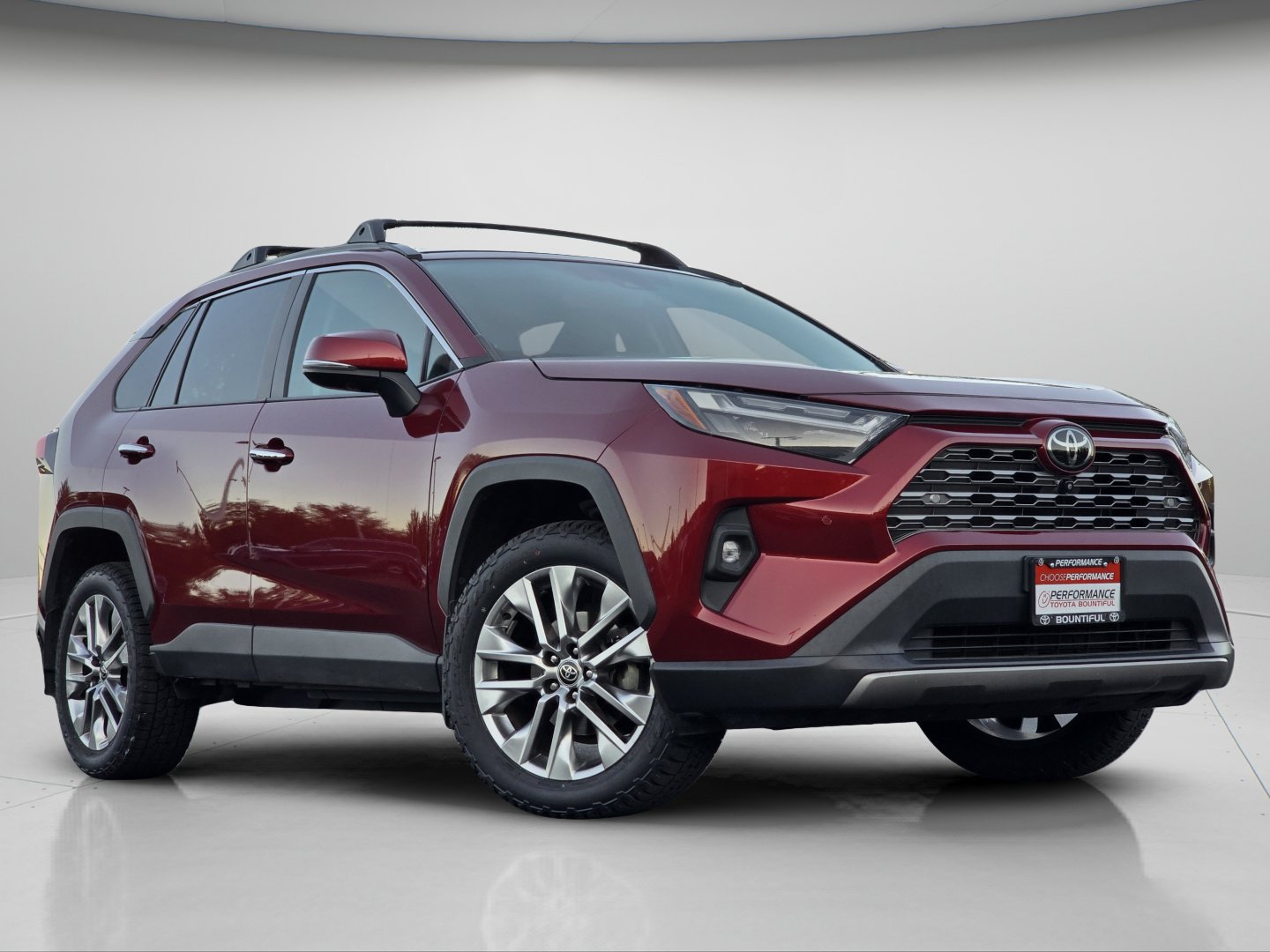 Used 2023 Toyota RAV4 Limited AWD/4WD image 2