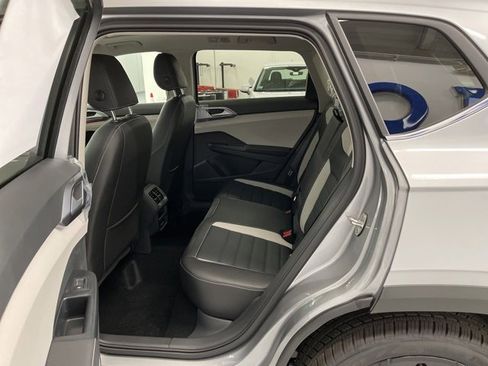 New 2026 Volkswagen Taos SEL image 10