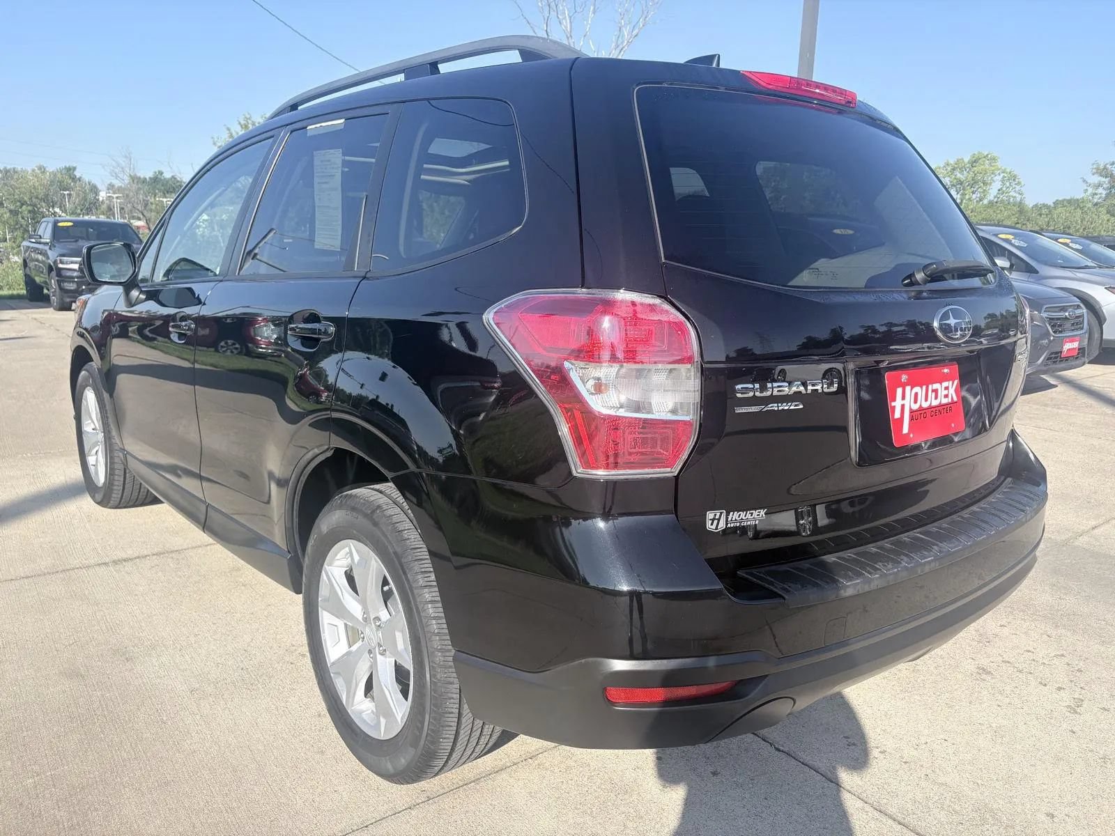 Used 2016 Subaru Forester 2.5i Premium AWD/4WD image 6