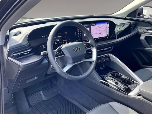 Used 2025 Audi Q5 Premium w/ Convenience Package AWD/4WD image 17