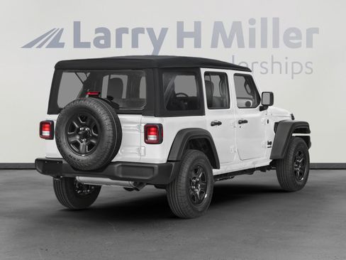 New 2026 Jeep Wrangler Unlimited Sahara AWD/4WD image 2