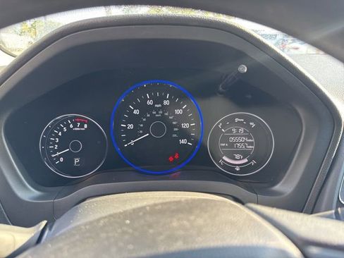 Used 2017 Honda HR-V EX image 25