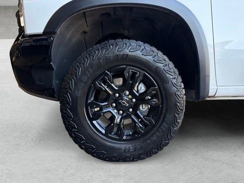 Certified 2023 Chevrolet Silverado 1500 ZR2 image 22