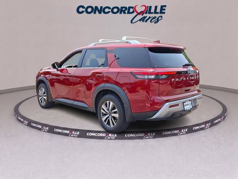 Certified 2023 Nissan Pathfinder SL w/ Cargo Package AWD/4WD image 5