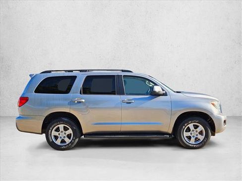 Used 2015 Toyota Sequoia SR5 image 4