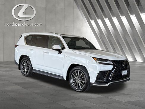 Used 2024 Lexus LX 600 F Sport AWD/4WD image 5