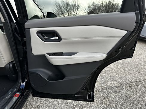 New 2026 Nissan Rogue SV image 17