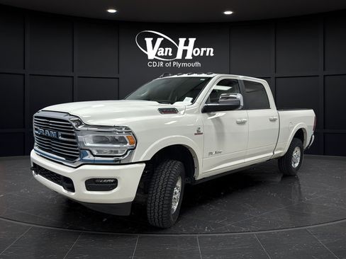 Used 2022 RAM 3500 Laramie AWD/4WD image 3