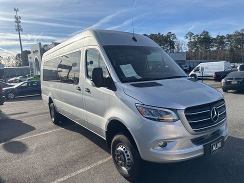 Used 2023 Mercedes-Benz Sprinter 3500 w/ Parking Package image 3