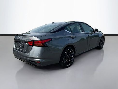 Certified 2024 Nissan Altima 2.5 SR FWD image 9