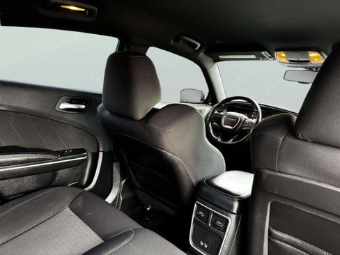 Used 2019 Dodge Charger Scat Pack w/ Navigation & Travel Group image 59