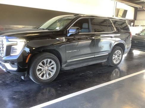 Used 2025 GMC Yukon Denali image 1