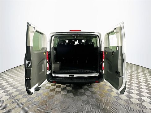 Used 2023 Ford Transit 350 XLT image 29