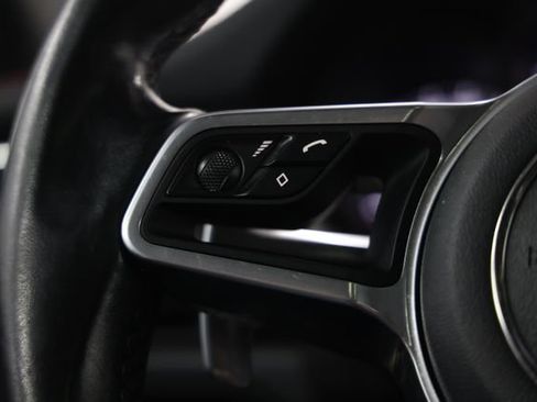 Used 2020 Porsche Macan AWD/4WD image 34