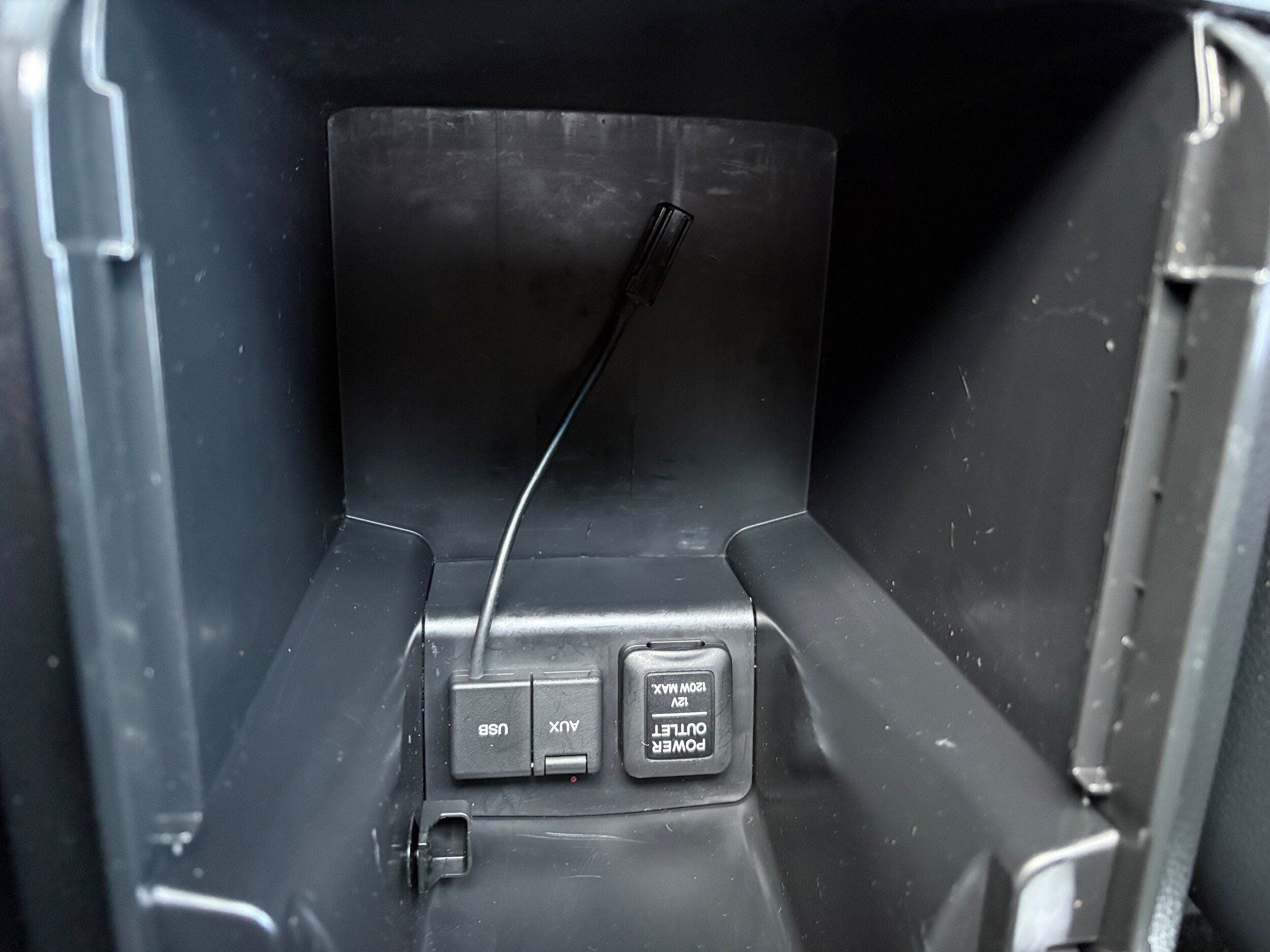 Used 2011 Honda Accord EX-L image 57