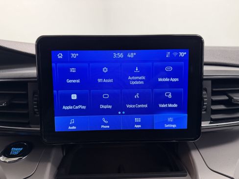 Used 2023 Ford Explorer XLT w/ Equipment Group 202A image 11