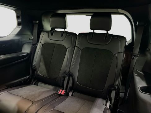 New 2025 Jeep Grand Cherokee L Laredo image 13