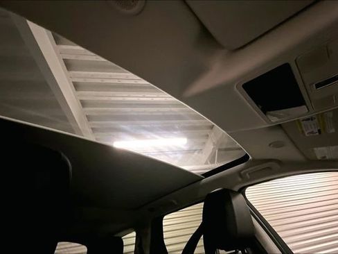 Certified 2025 Land Rover Discovery Sport S image 30