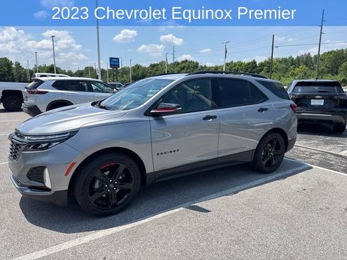 Used 2023 Chevrolet Equinox Premier w/ Redline Edition FWD image 2