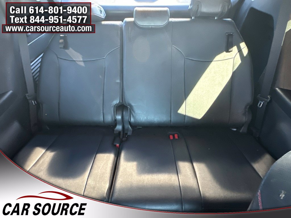 Used 2025 Toyota Sienna XSE w/ XSE Premium Package FWD image 16