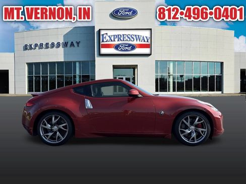 Used 2013 Nissan 370Z Touring w/ Sport Pkg RWD image 5