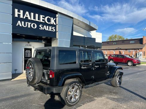 Used 2018 Jeep Wrangler Unlimited Sahara w/ Dual Top Group image 6