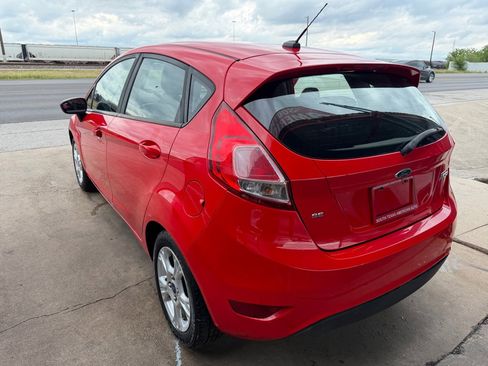 Used 2015 Ford Fiesta SE FWD image 33