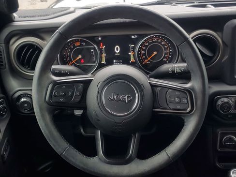 Used 2018 Jeep Wrangler Unlimited Sport S AWD/4WD image 25