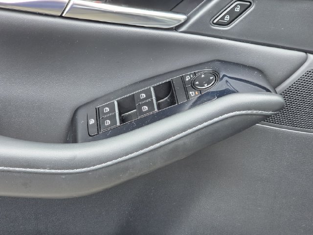 Certified 2024 MAZDA CX-30 AWD 2.5 S w/ Preferred Package image 18