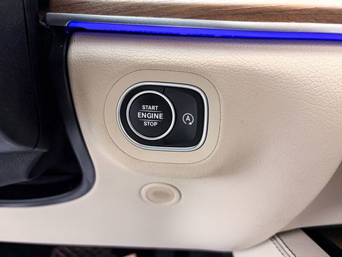 Used 2022 Mercedes-Benz GLE 350 4MATIC w/ 3rd Row Seat Package image 22