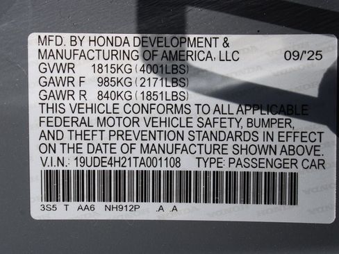 Certified 2026 Acura Integra FWD image 37