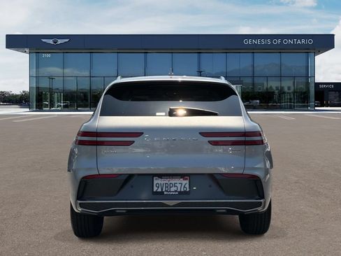 Used 2026 Genesis GV70 2.5T Select AWD/4WD image 6