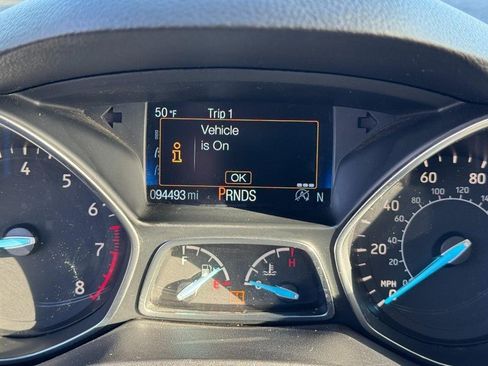 Used 2019 Ford Escape SEL image 18