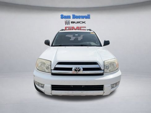 Used 2005 Toyota 4Runner SR5 RWD image 3