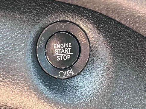 Used 2019 Jeep Cherokee High Altitude AWD/4WD image 37
