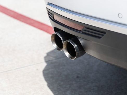 Used 2023 Chevrolet Tahoe High Country image 13