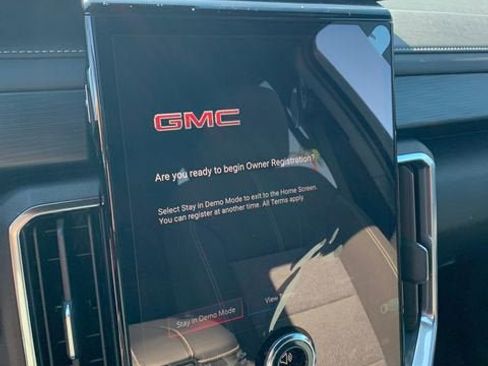 New 2026 GMC Acadia Elevation AWD/4WD image 18