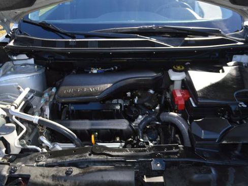 Used 2018 Nissan Rogue Sport S image 22