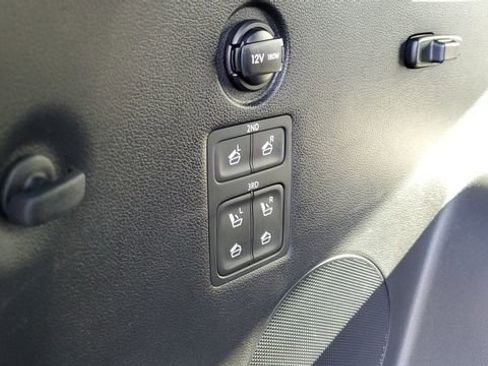 Used 2021 Hyundai Palisade Calligraphy w/ Winter Package image 8