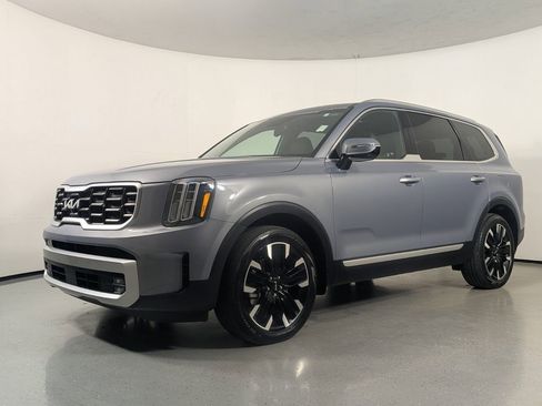 Used 2023 Kia Telluride SX FWD image 3