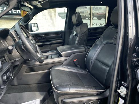 Used 2023 RAM 1500 Limited w/ Bed Utility Group image 12