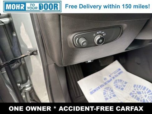 Used 2023 Chevrolet Equinox LT image 15