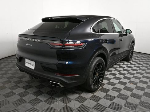 Used 2023 Porsche Cayenne Coupe w/ Premium Package image 30