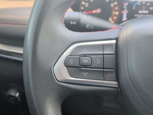 Used 2022 Jeep Compass Trailhawk AWD/4WD image 14