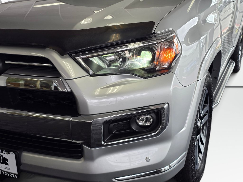 Used 2021 Toyota 4Runner Limited AWD/4WD image 12