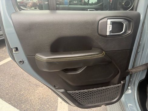Used 2025 Jeep Gladiator Sport AWD/4WD image 25